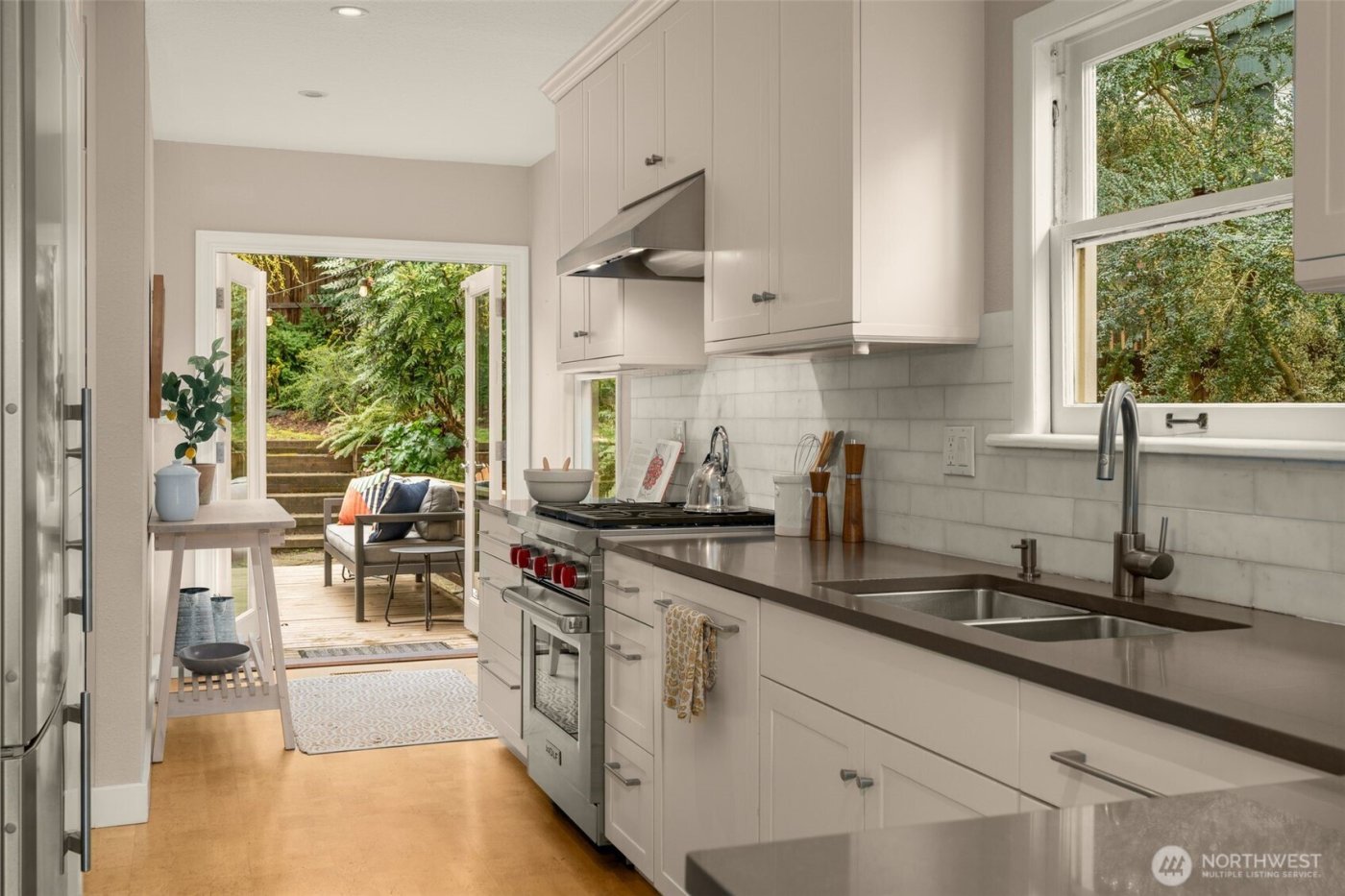 1724 31st Avenue , Seattle, WA 98122-3228