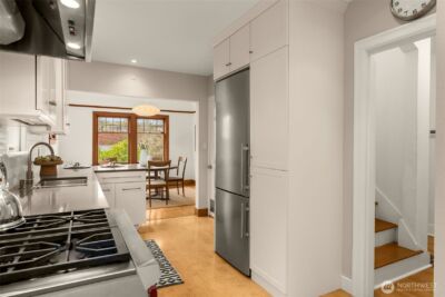 1724 31st Avenue , Seattle, WA 98122-3228 - Photo 10