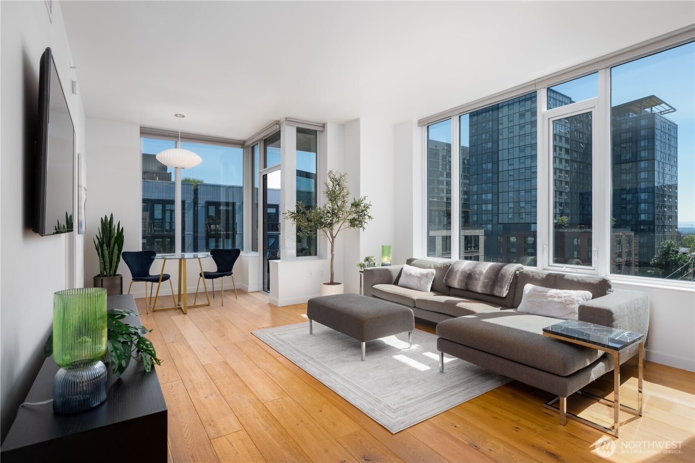 1321 Seneca Street #703, Seattle, WA 98101