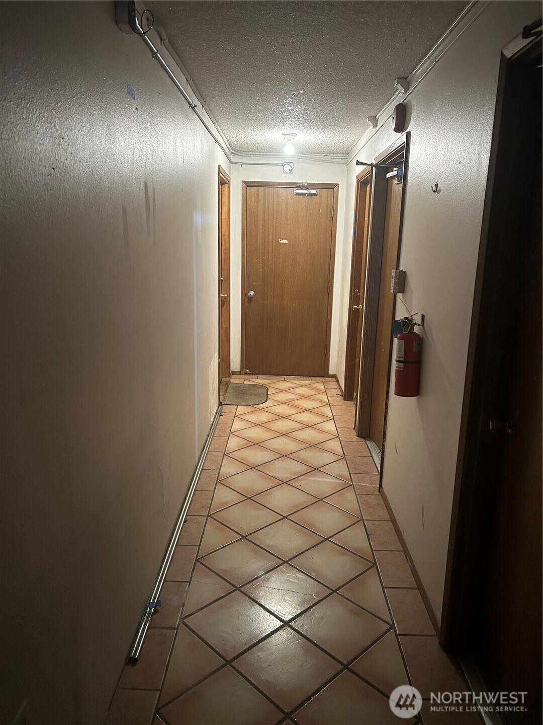 13717 32nd Avenue NE, Seattle, WA 98125-3843