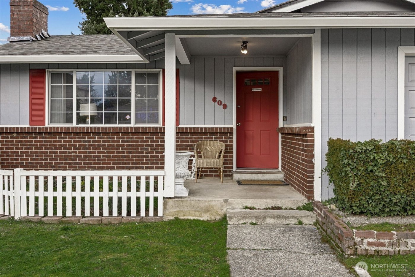 609 E 69th Street , Tacoma, WA 98404
