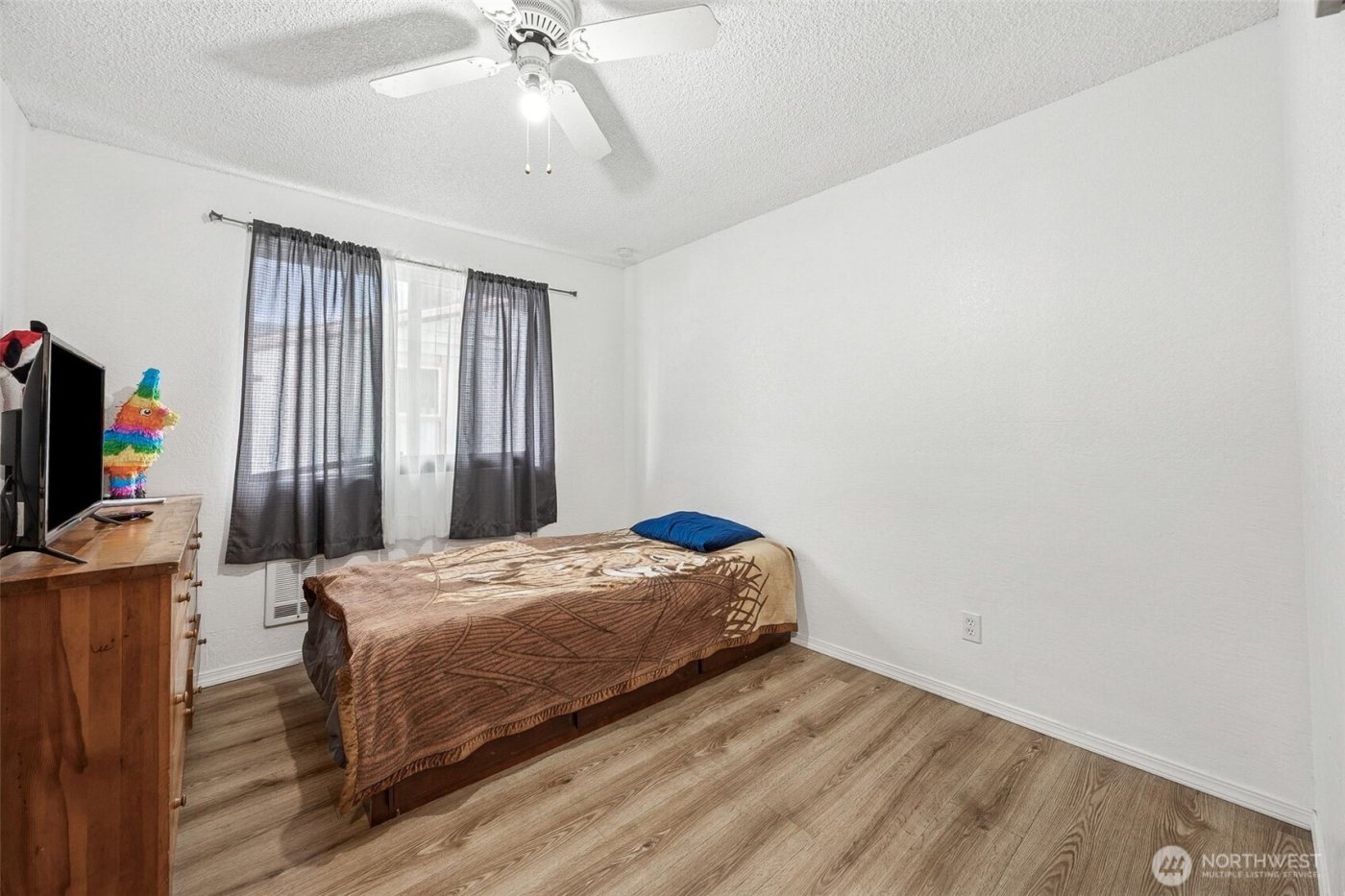 609 E 69th Street , Tacoma, WA 98404