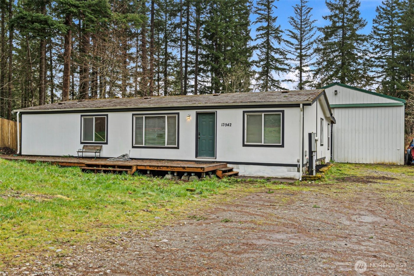 13942 169th Avenue SE, Rainier, WA 98576