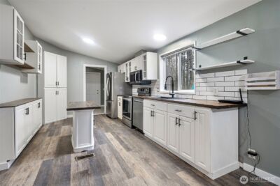 13942 169th Avenue SE, Rainier, WA 98576 - Photo 4