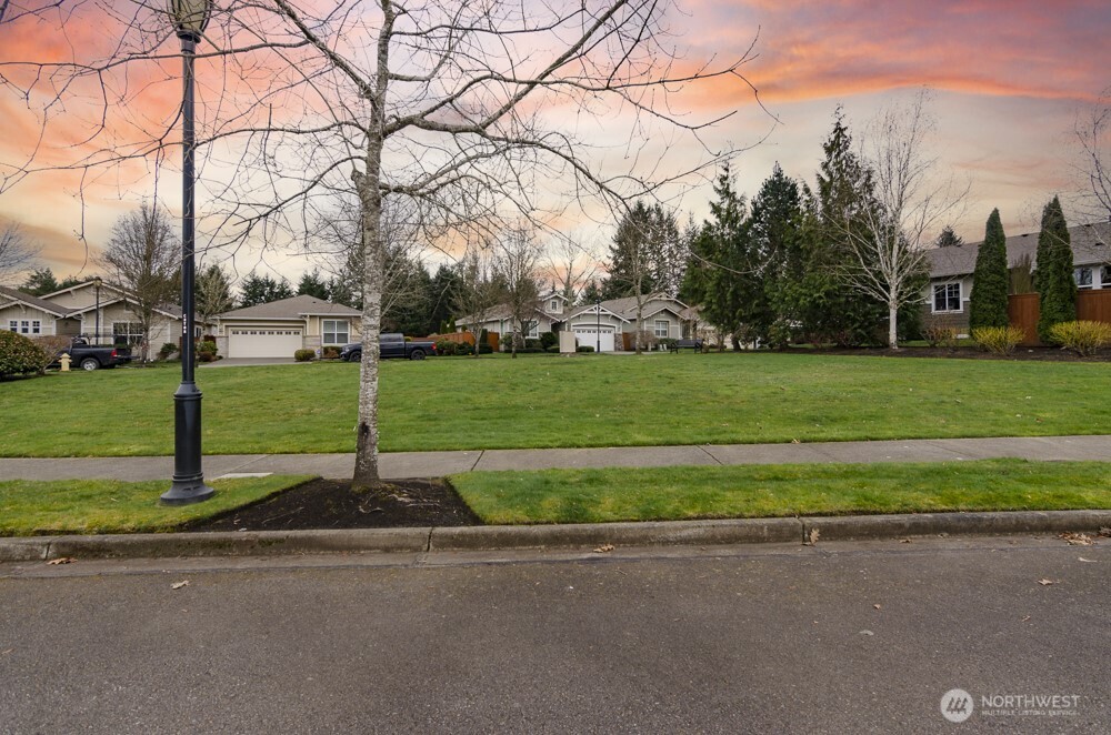 4963 Bend Drive NE, Lacey, WA 98516
