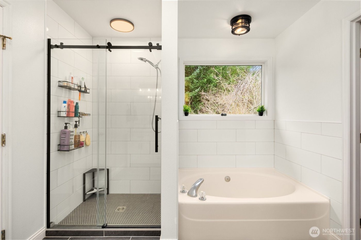 15749 142nd Place SE, Renton, WA 98058