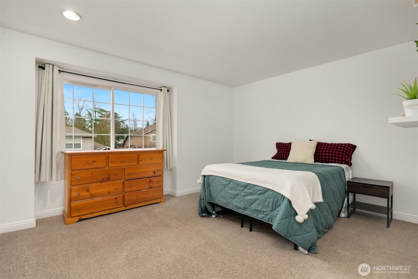 15749 142nd Place SE, Renton, WA 98058