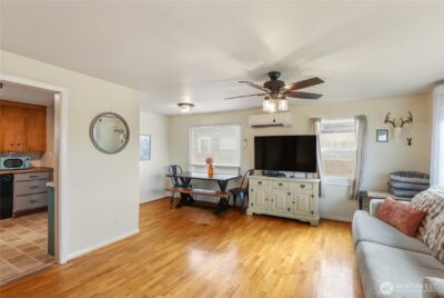 1034 S Market Boulevard , Chehalis, WA 98532 - Photo 3