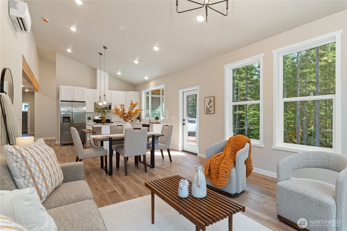 50 E Blackberry Lane , Union, WA 98592