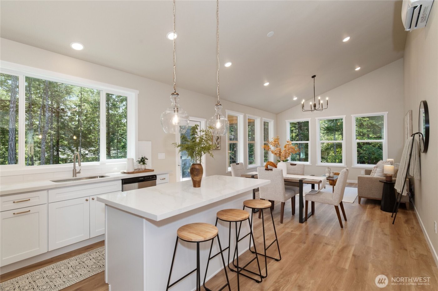 50 E Blackberry Lane , Union, WA 98592