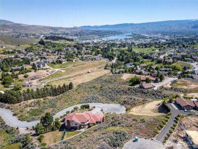 315 Mahogany Lane , Wenatchee, WA 98801 - Photo 3