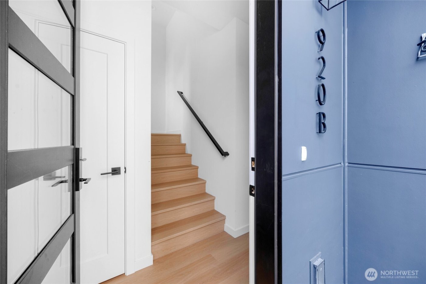 920 16th Avenue #B, Seattle, WA 98122