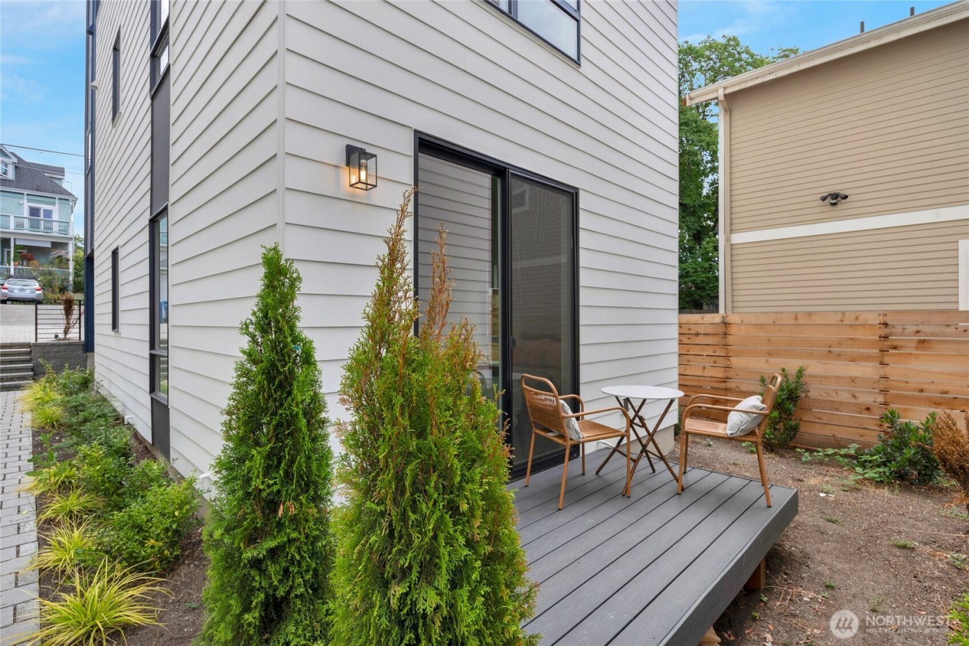 920 16th Avenue #B, Seattle, WA 98122