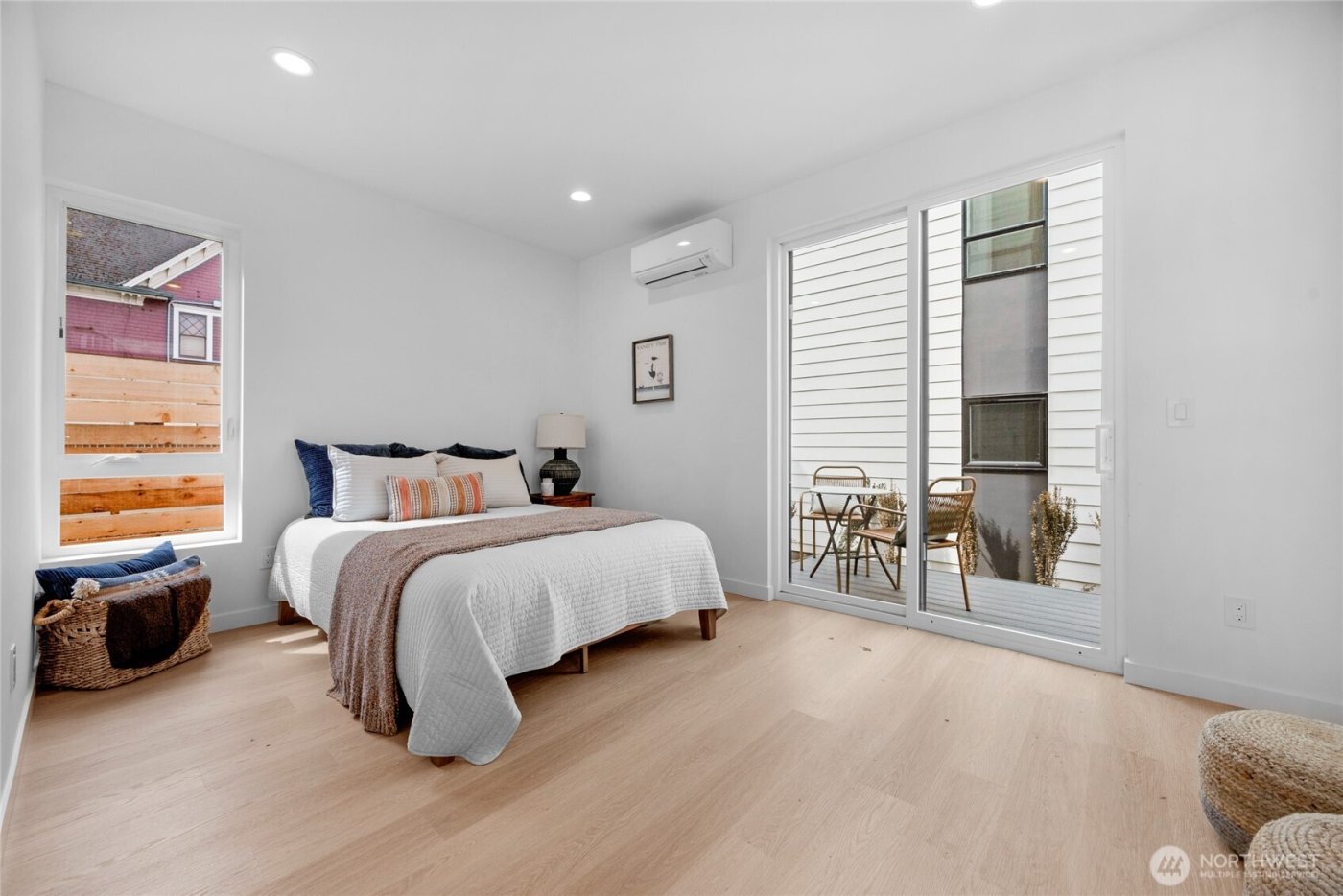 920 16th Avenue #B, Seattle, WA 98122