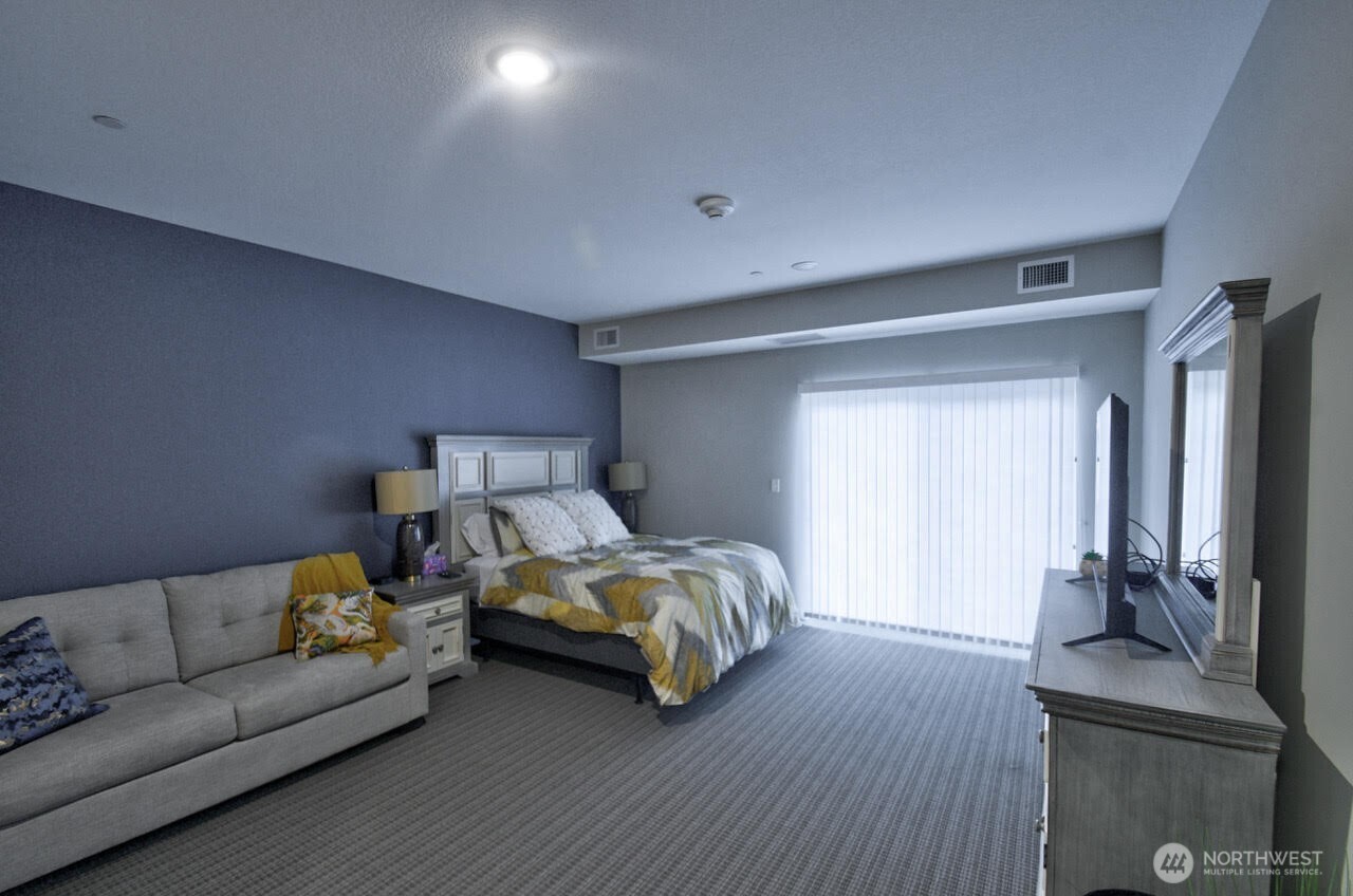 3803 17th Street SW #302, Puyallup, WA 98373