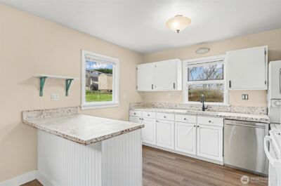 4612 33rd Street NE, Tacoma, WA 98422 - Photo 10