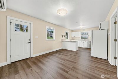 4612 33rd Street NE, Tacoma, WA 98422 - Photo 5