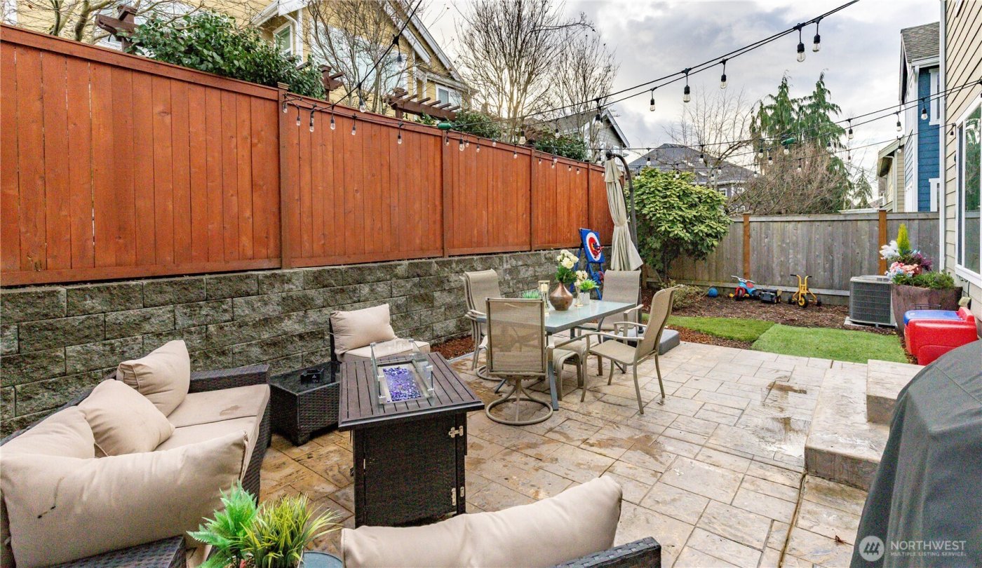 1829 SE 8th Place , Renton, WA 98057