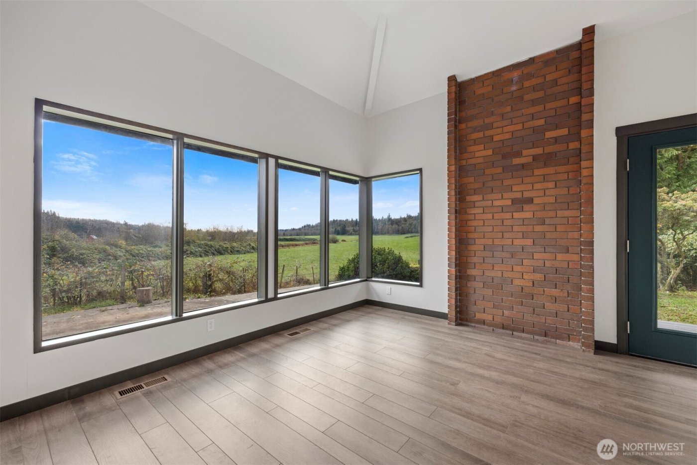 18928 Bow Hill Road , Burlington, WA 98233