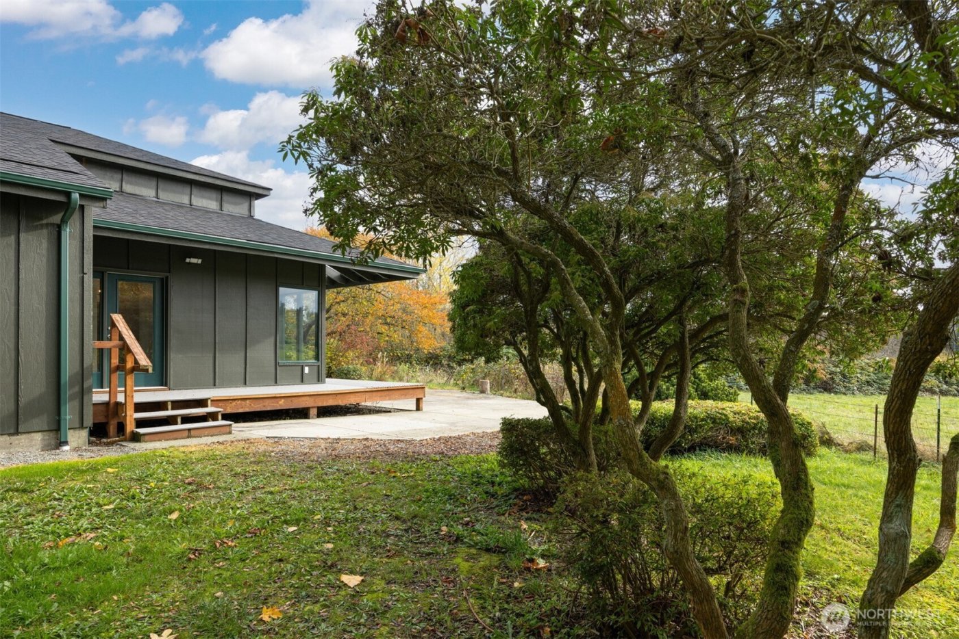 18928 Bow Hill Road , Burlington, WA 98233