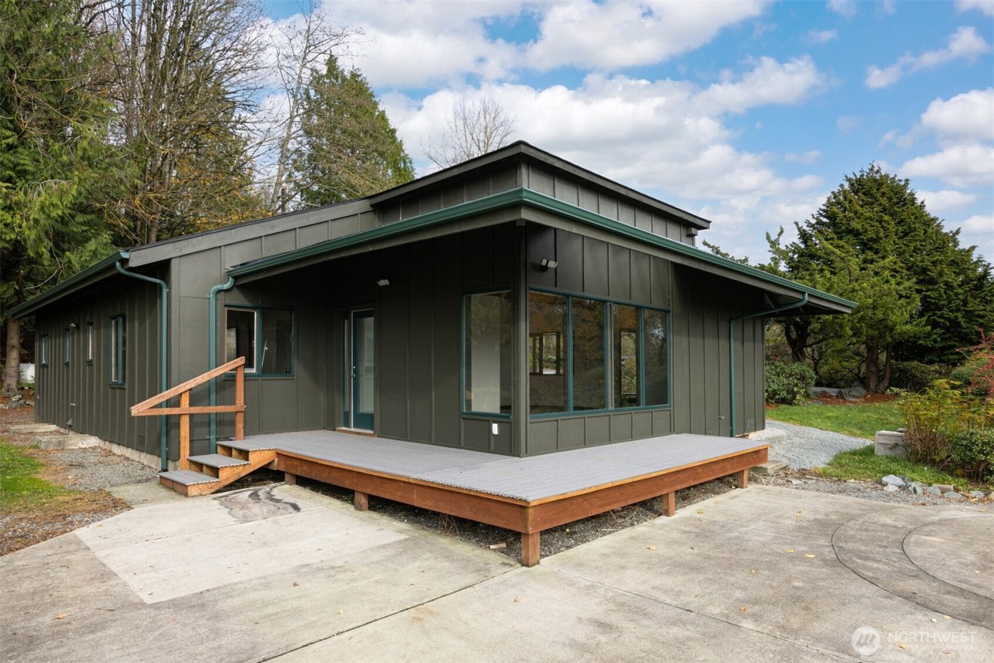 18928 Bow Hill Road , Burlington, WA 98233