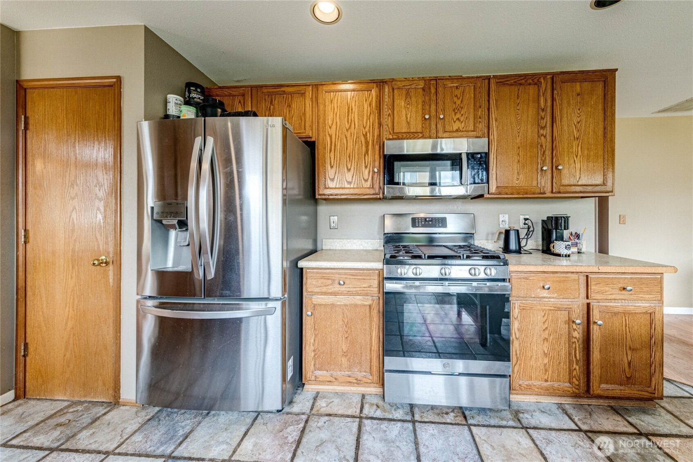 6510 58th Drive NE, Marysville, WA 98270-6114