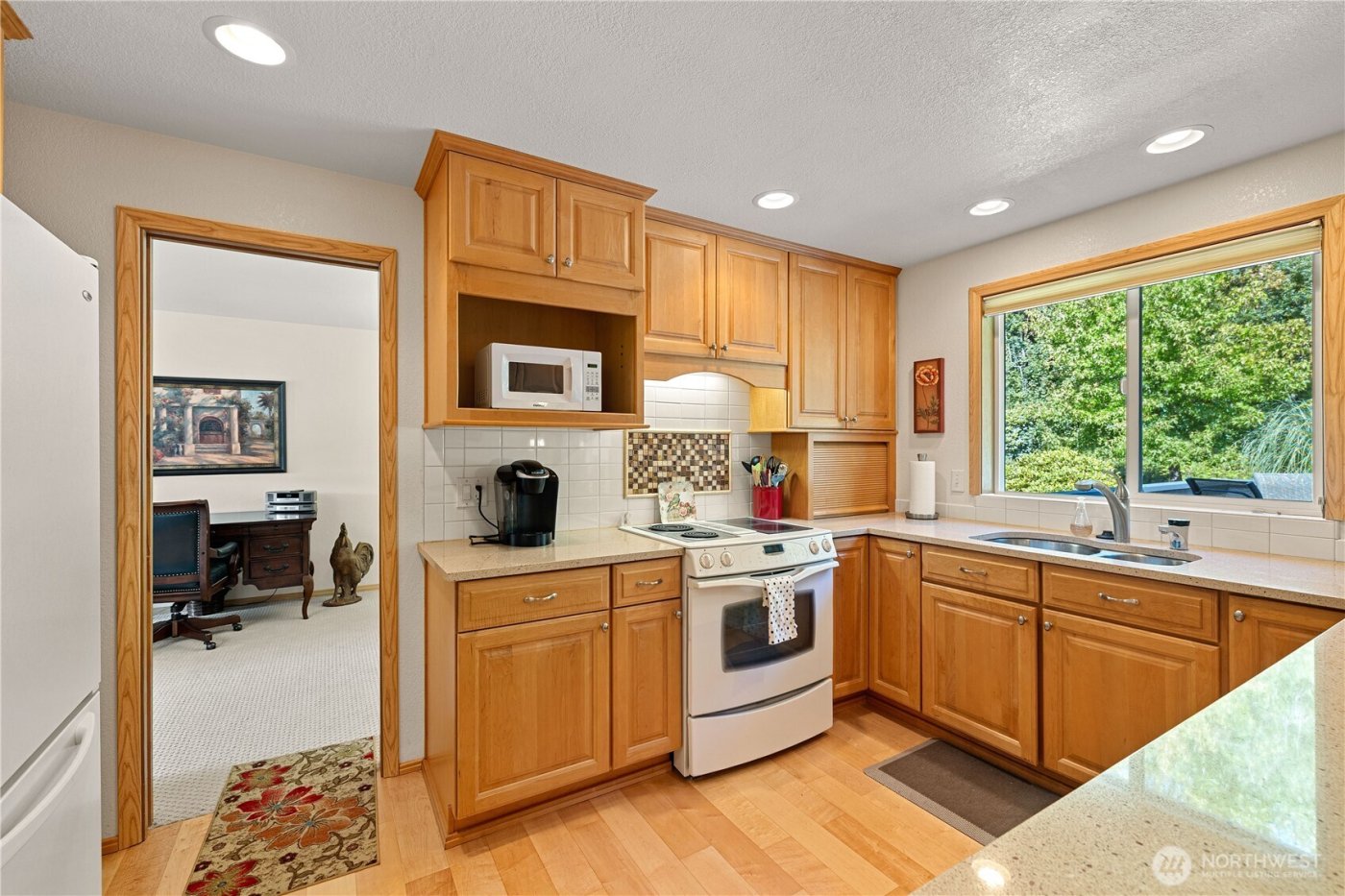 2631 Club Court #305, Mount Vernon, WA 98273