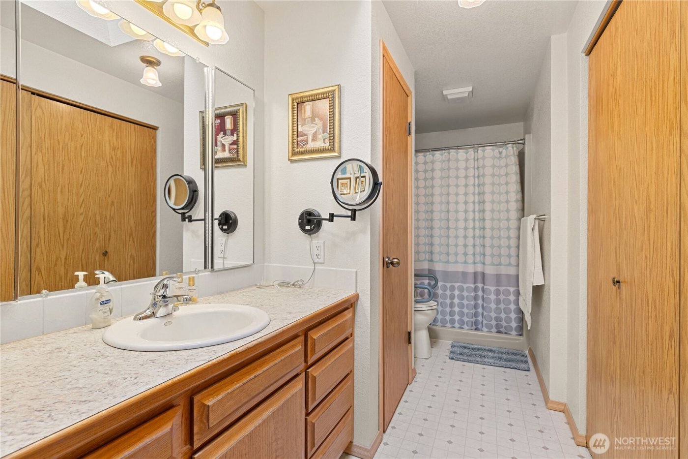 2631 Club Court #305, Mount Vernon, WA 98273