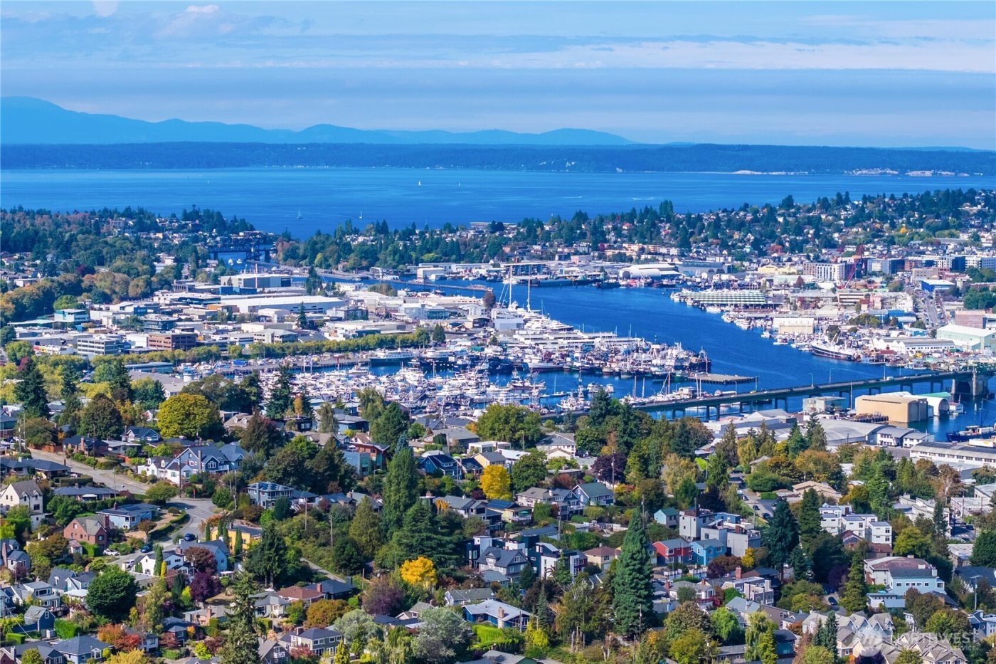 2833 3rd Avenue W, Seattle, WA 98119