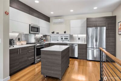 2833 3rd Avenue W, Seattle, WA 98119 - Photo 4