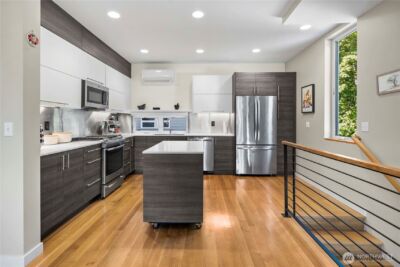 2833 3rd Avenue W, Seattle, WA 98119 - Photo 6