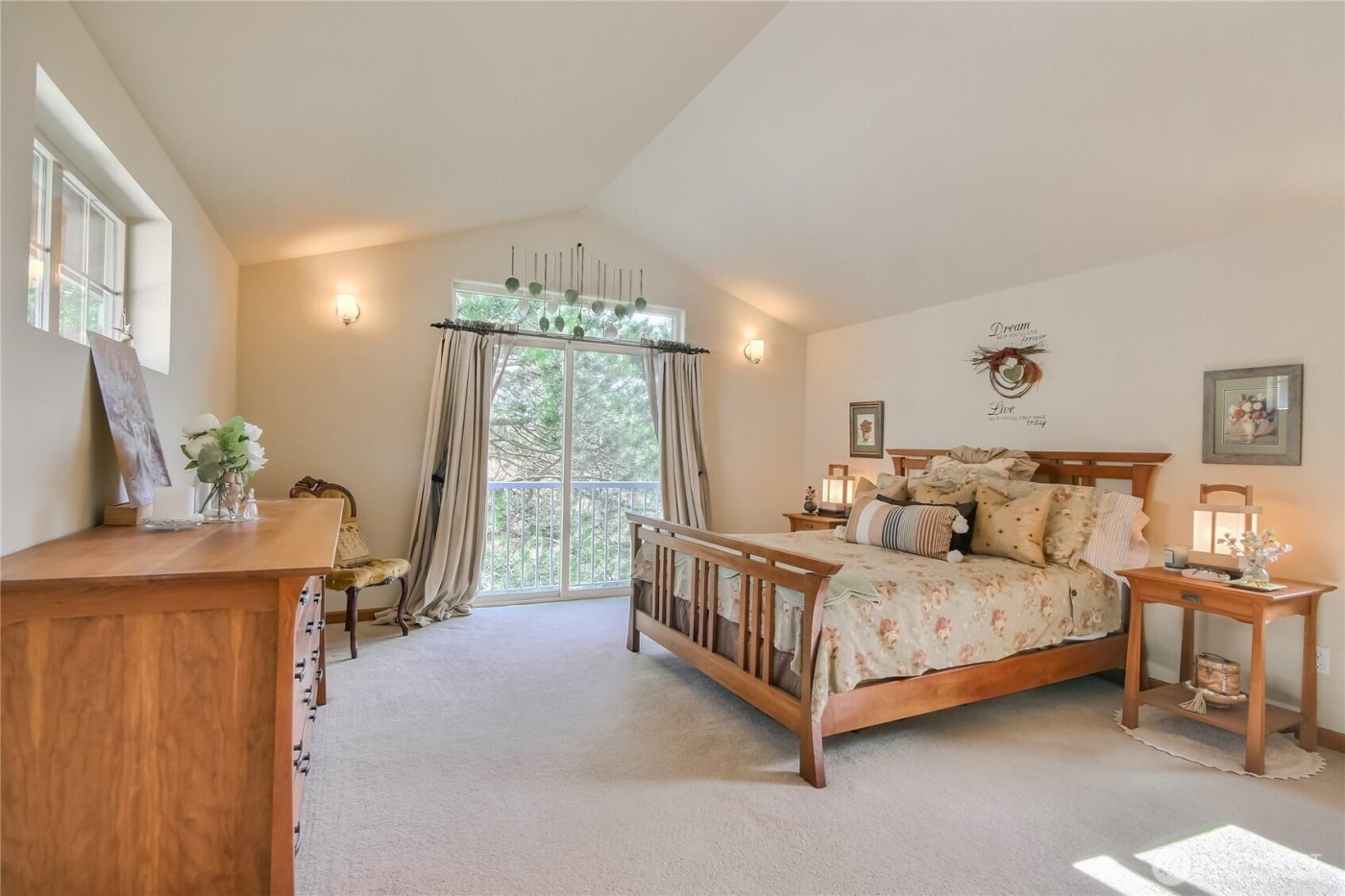 4415 40th Avenue SW, Seattle, WA 98116