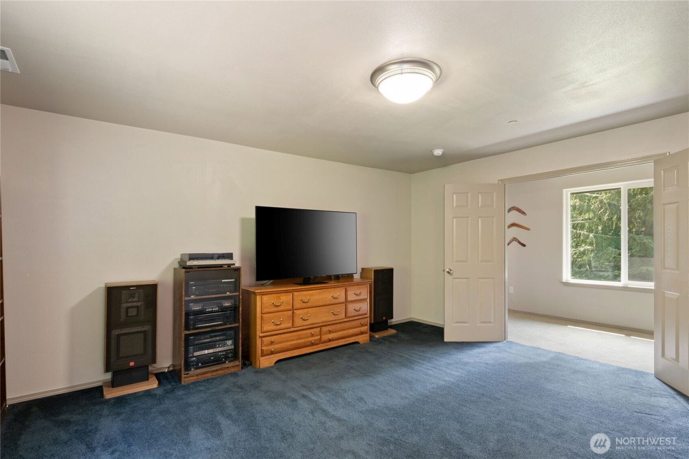 323 E Alderwood Road , Belfair, WA 98528