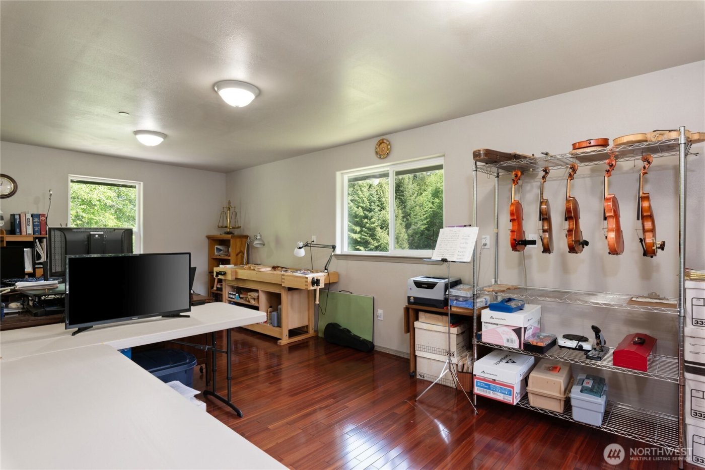 323 E Alderwood Road , Belfair, WA 98528