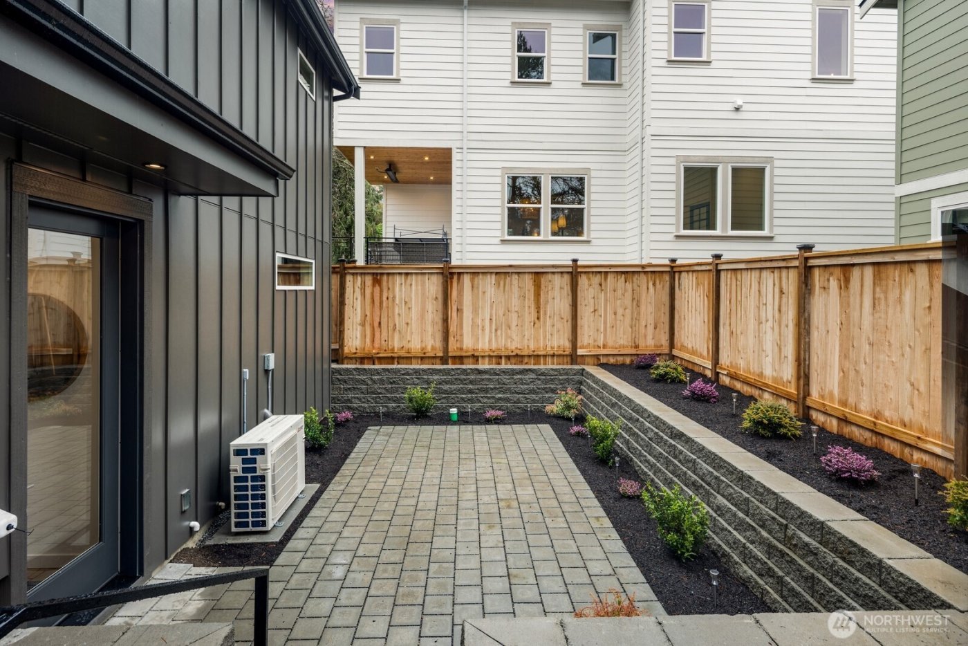 8841 Earl Avenue NW, Seattle, WA 98117