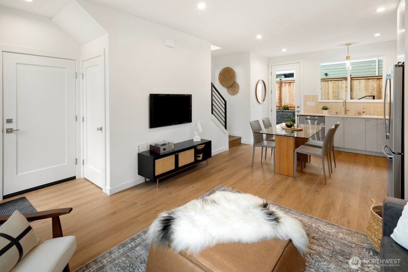 8841 Earl Avenue NW, Seattle, WA 98117