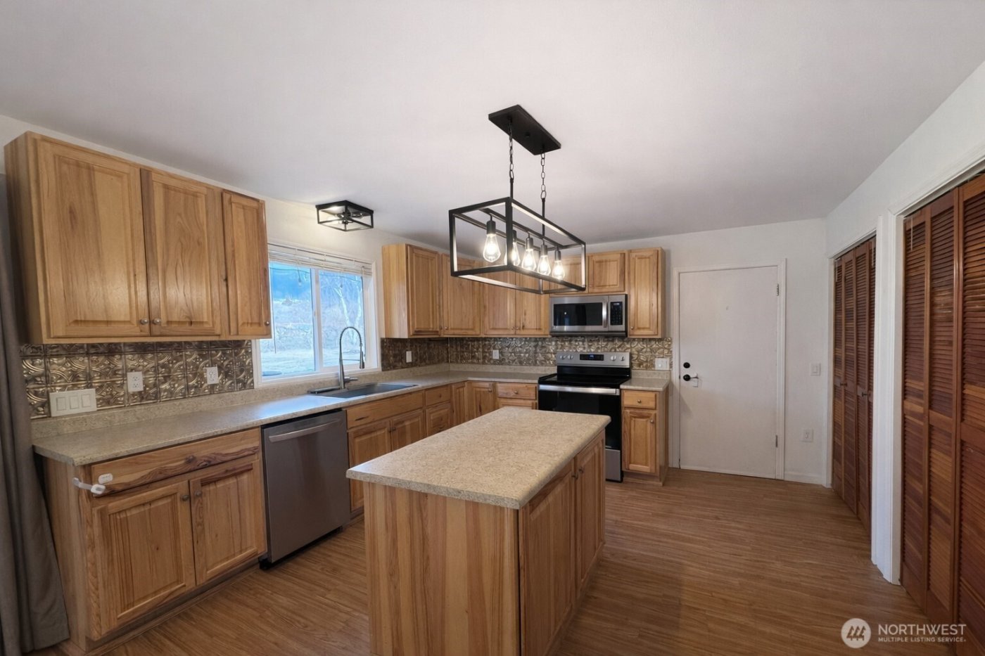 714 Juniper , Oroville, WA 98844