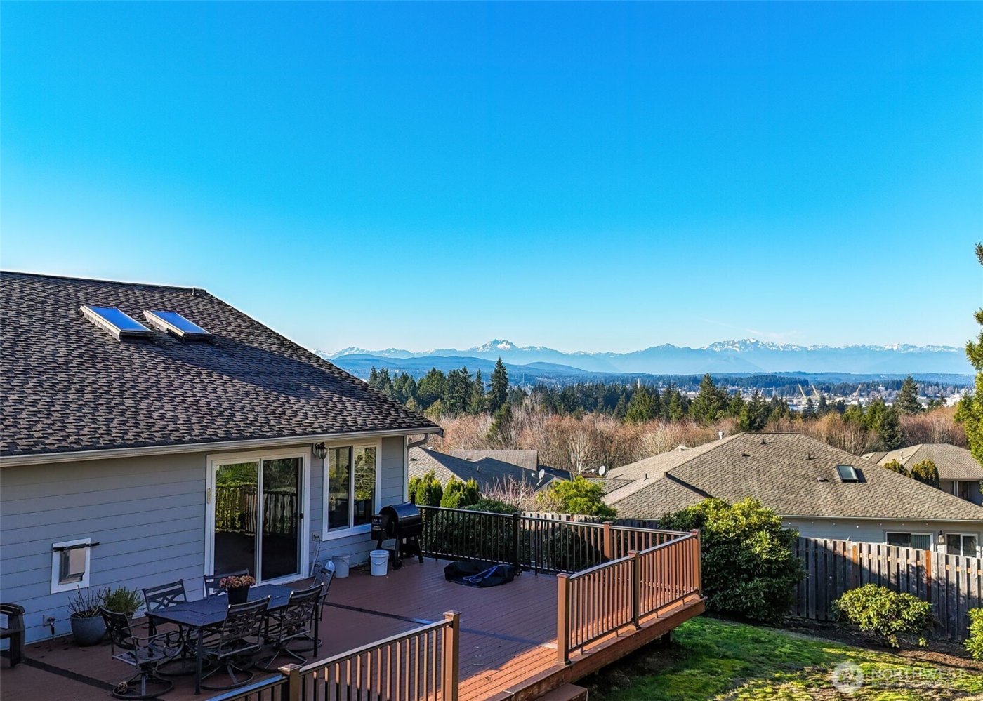 3523 E Calistoga Court , Port Orchard, WA 98366-4084