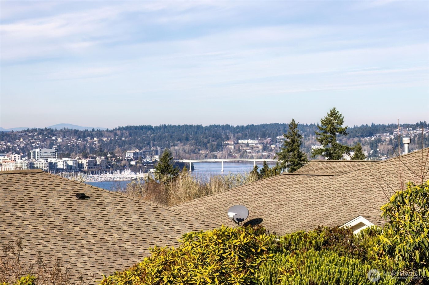 3523 E Calistoga Court , Port Orchard, WA 98366-4084