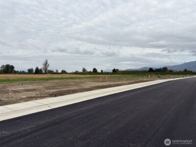 208 W 4th Street S, Everson, WA 98247