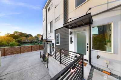 901 28th Avenue S #G, Seattle, WA 98144