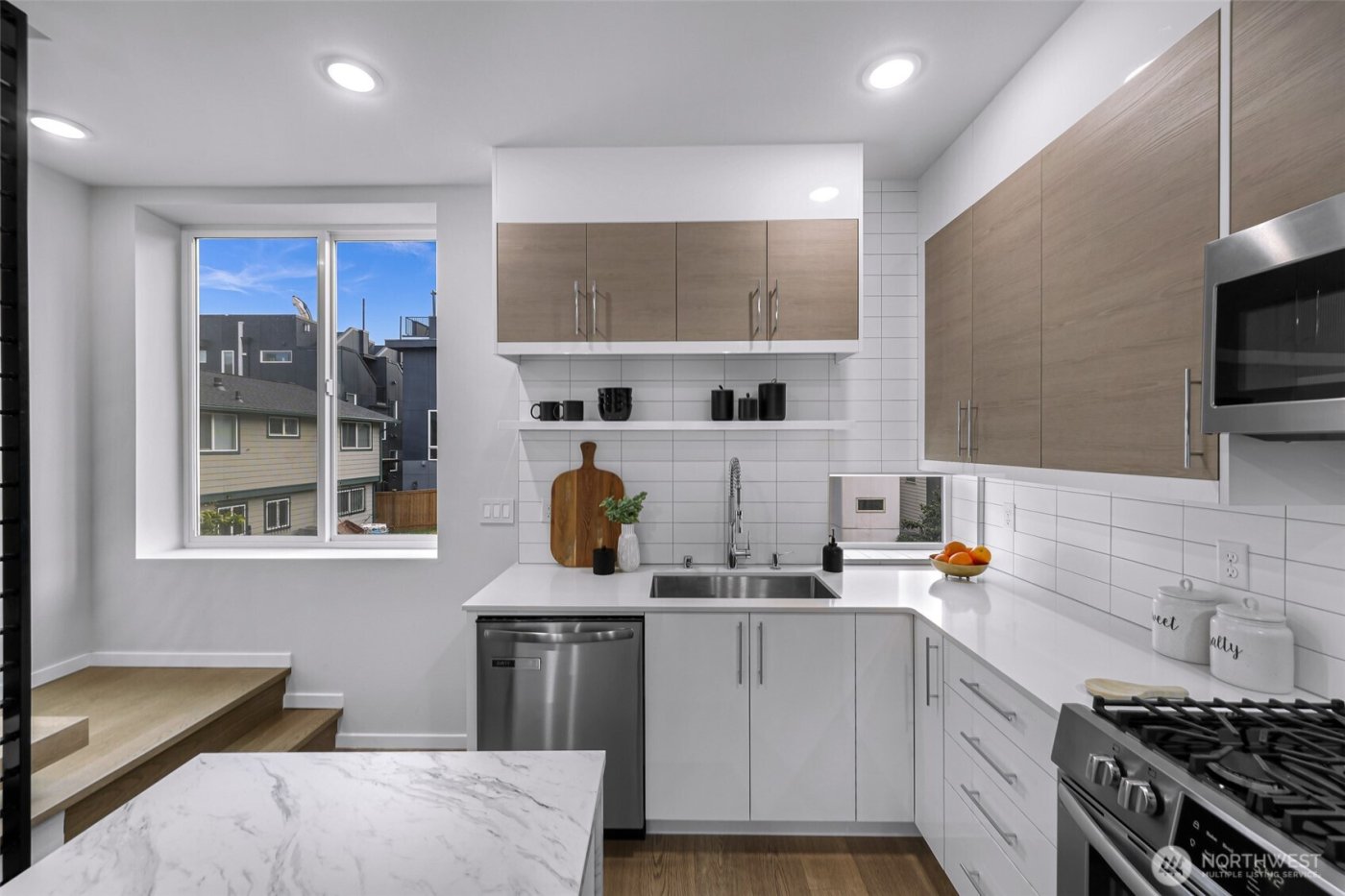 901 28th Avenue S #G, Seattle, WA 98144