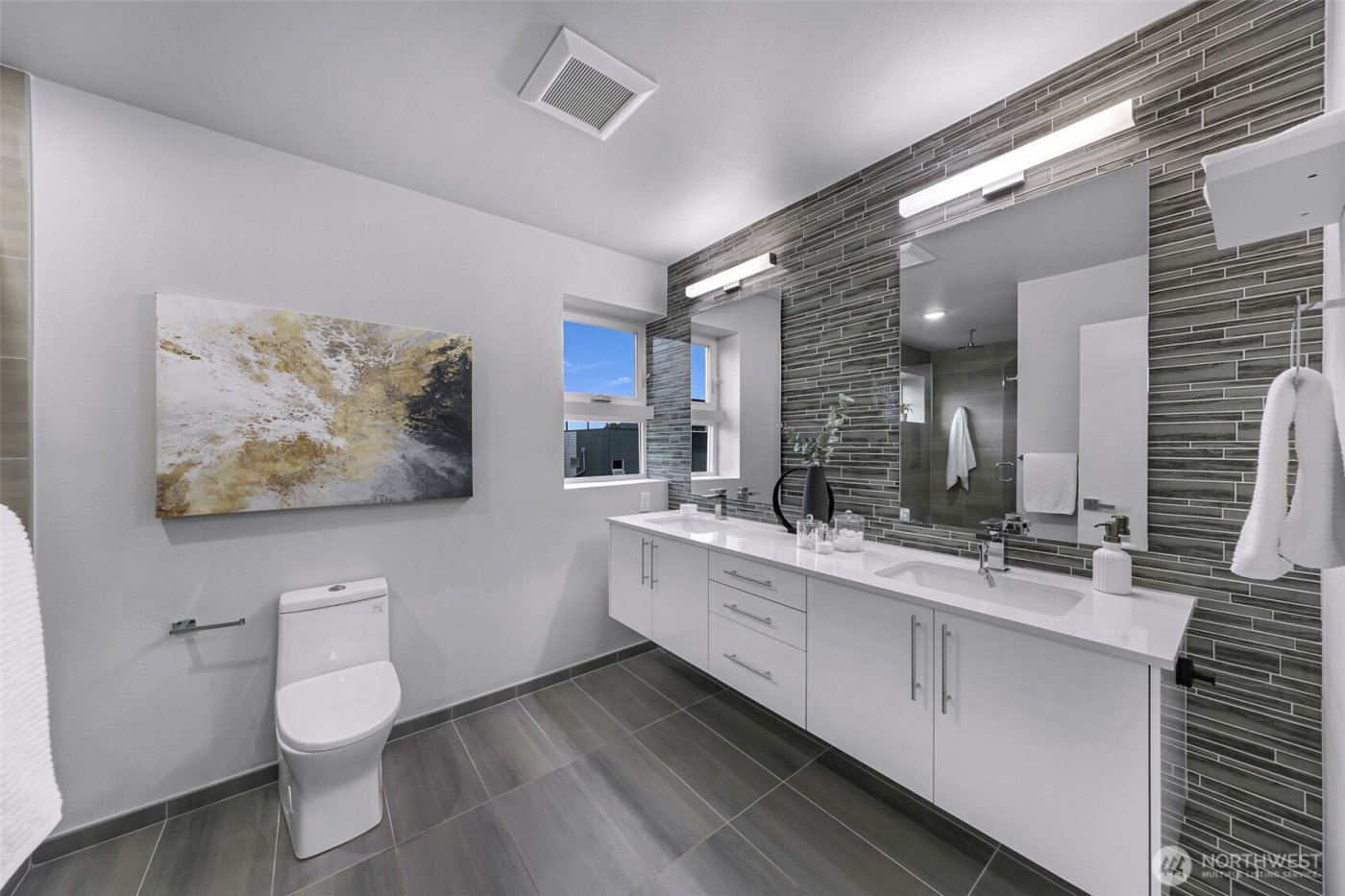 901 28th Avenue S #G, Seattle, WA 98144