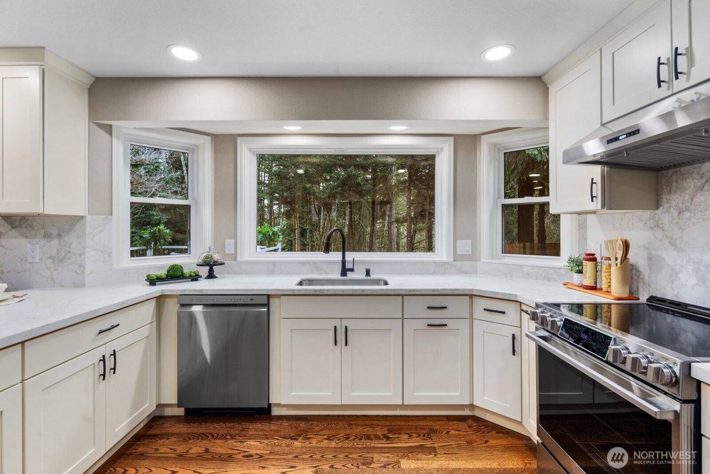 904 187th Place SW, Lynnwood, WA 98036