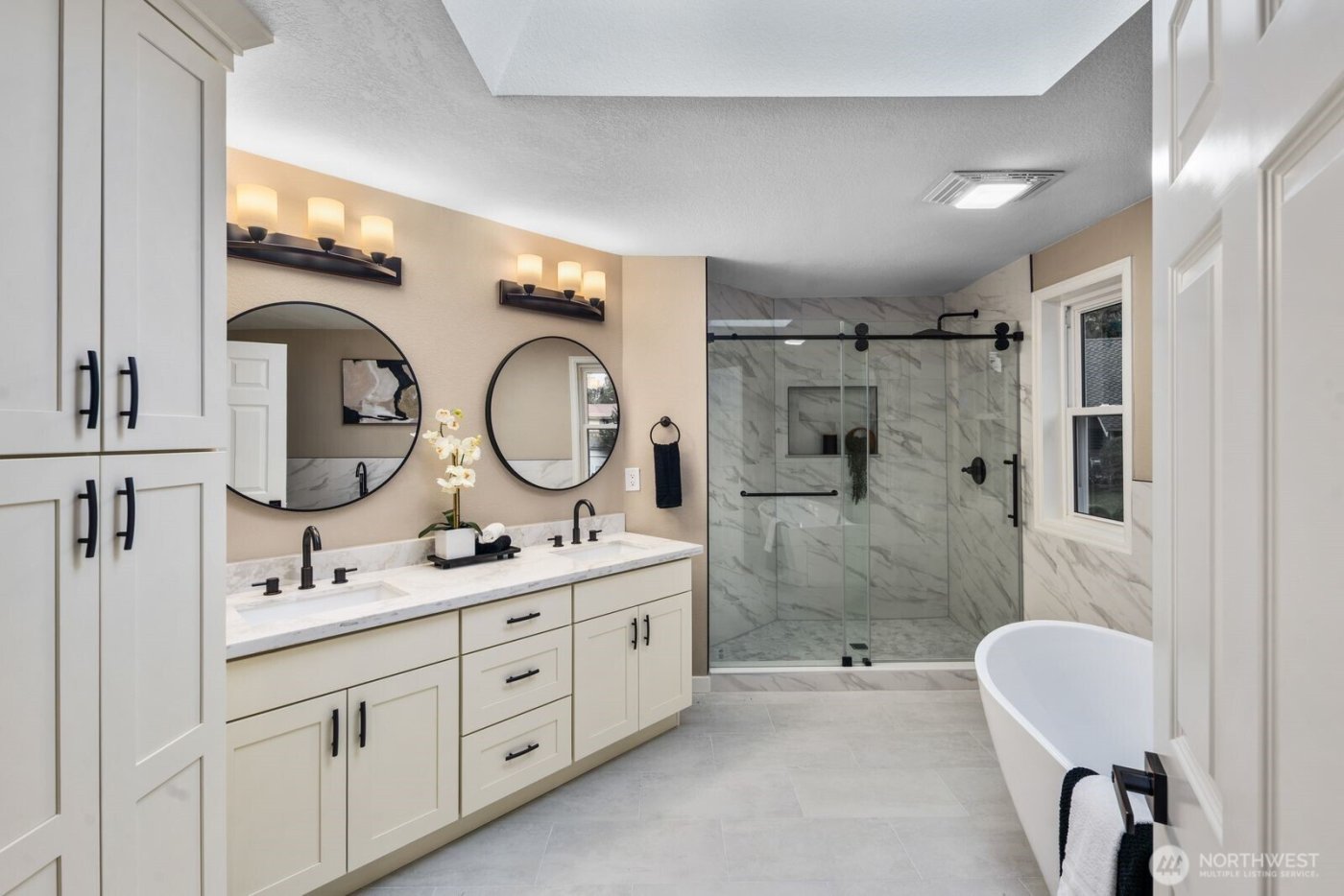 904 187th Place SW, Lynnwood, WA 98036