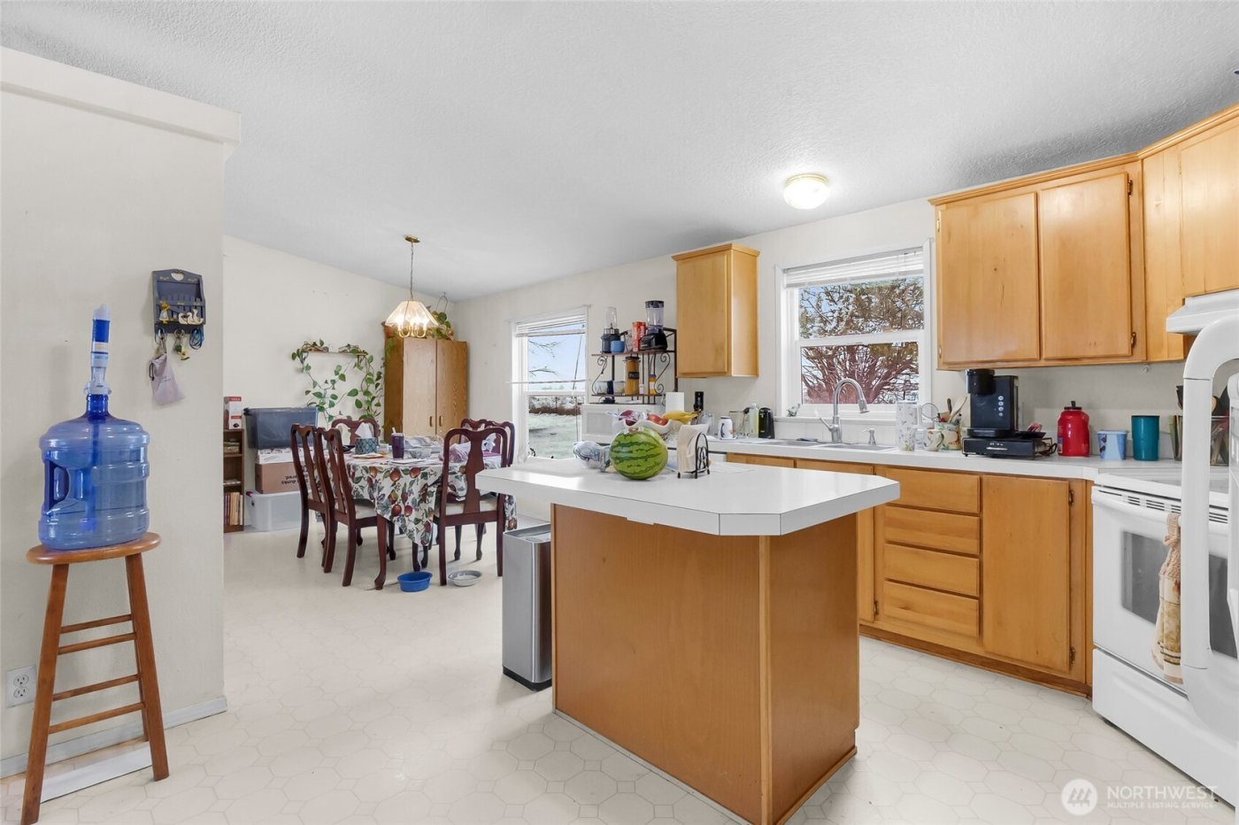 9041 Road 4.8 NE, Moses Lake, WA 98837