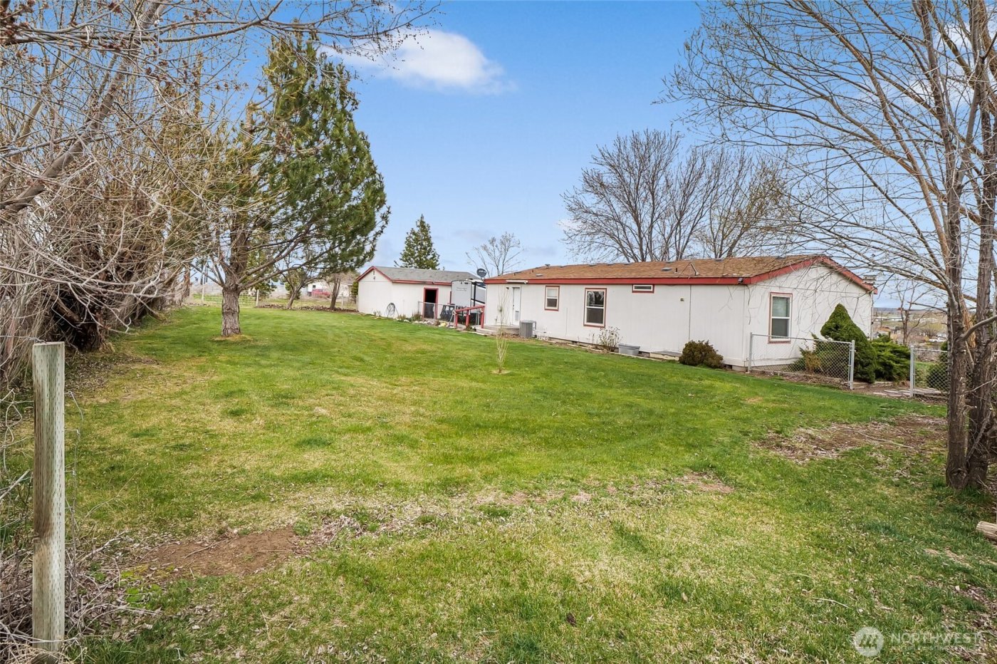 9041 Road 4.8 NE, Moses Lake, WA 98837