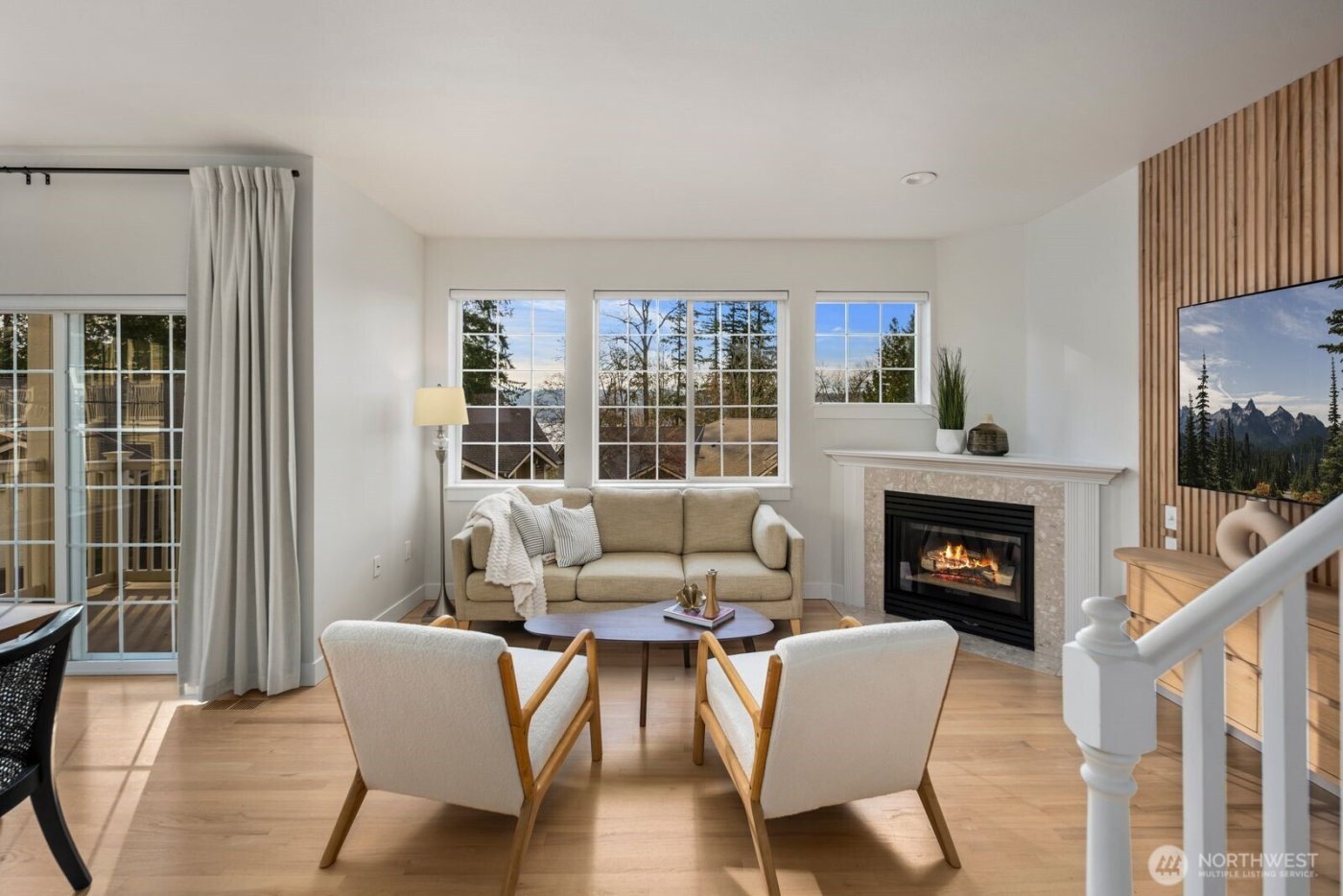 18638 NE 55th Way #LL1863, Redmond, WA 98052