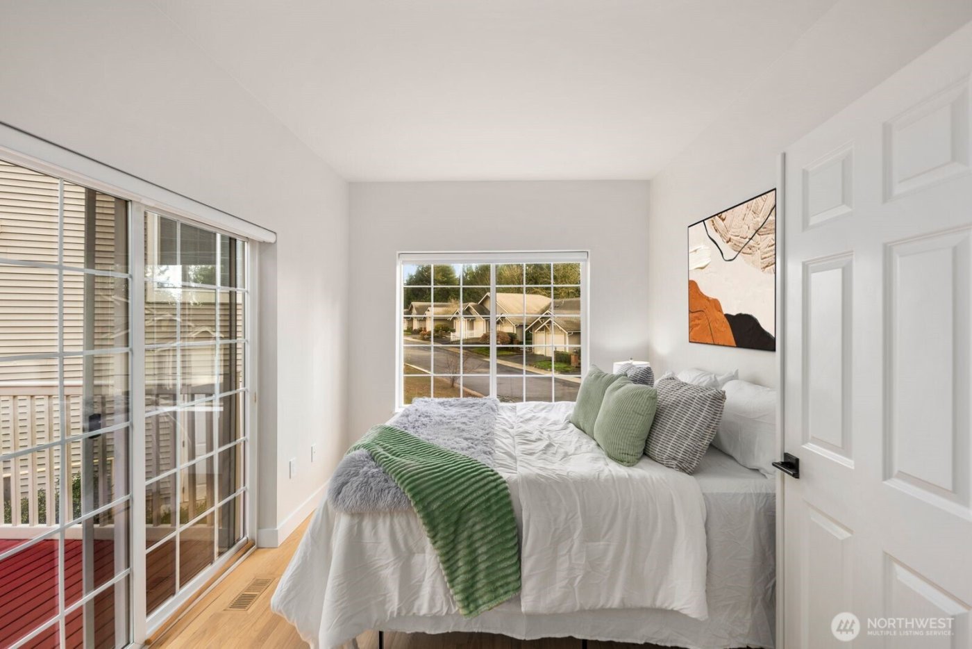 18638 NE 55th Way #LL1863, Redmond, WA 98052