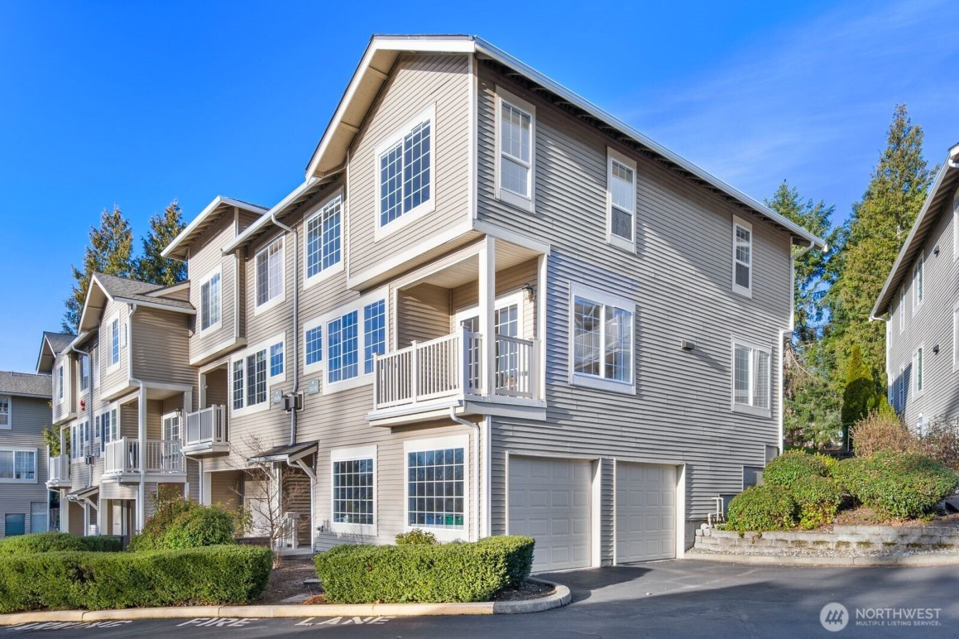 18638 NE 55th Way #LL1863, Redmond, WA 98052